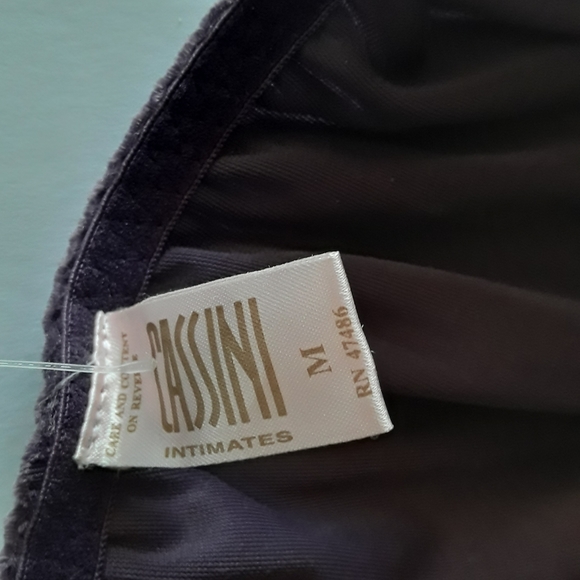 Intimate Set two piece - Picture 7 of 8